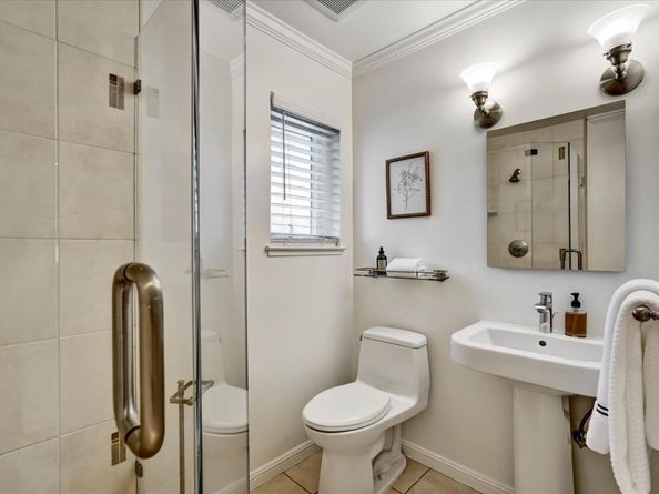 1070 Mercedes Avenue 2, Los Altos CA 94022