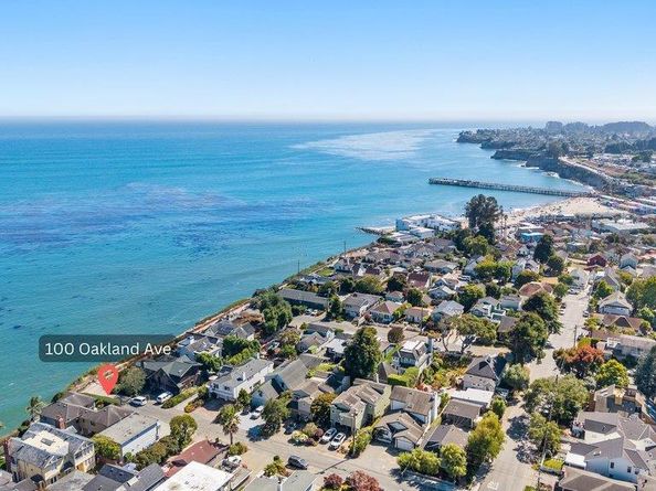 100 Oakland, Capitola CA 95010