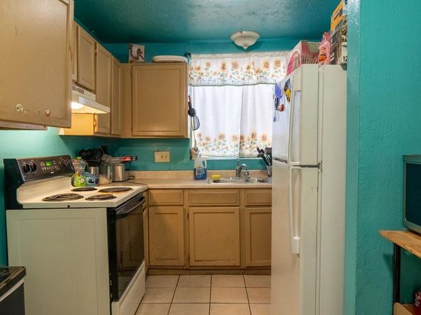 950 72nd Avenue, Oakland CA 94621