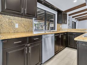 1083 NW 97th Avenue, Plantation FL 33322