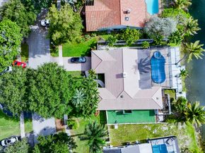 1083 NW 97th Avenue, Plantation FL 33322