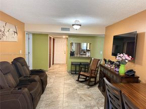 191 Lakeview Drive 103, Weston FL 33326