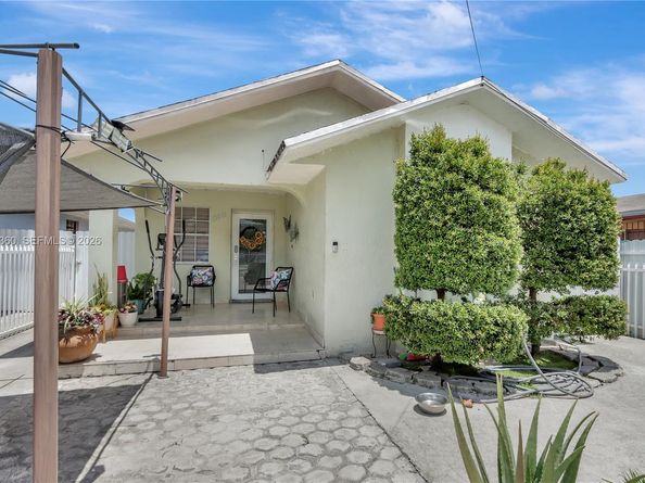 15801 NW 47th Avenue, Miami Gardens FL 33054