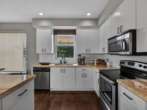 791 SW 191st Avenue, Pembroke Pines FL 33029