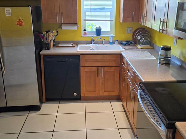 7715 SW 9th Street, North Lauderdale FL 33068