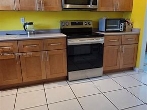 7715 SW 9th Street, North Lauderdale FL 33068