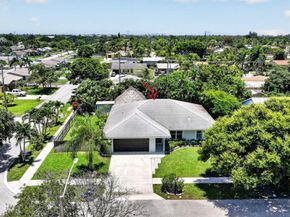 1145 Julia Heights Drive, Lantana FL 33462
