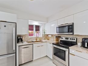 706 N 32nd Court, Hollywood FL 33021