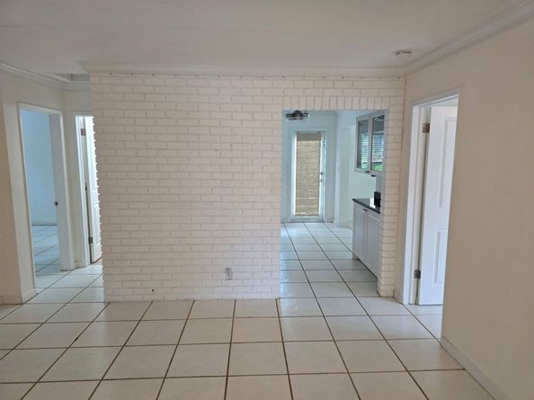 5631 NE 5th Terrace, Oakland Park FL 33334