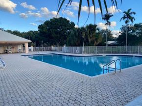 2102 Appleton Court, Palm Beach Gardens FL 33403