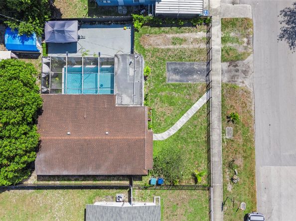1191 NW 179th St, Miami FL 33169