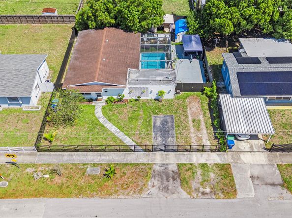 1191 NW 179th St, Miami FL 33169