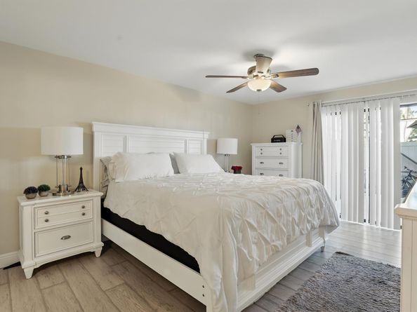 4491 Willow Pond Road Apt B, West Palm Beach FL 33417