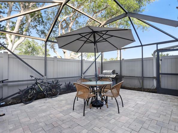 4491 Willow Pond Road Apt B, West Palm Beach FL 33417
