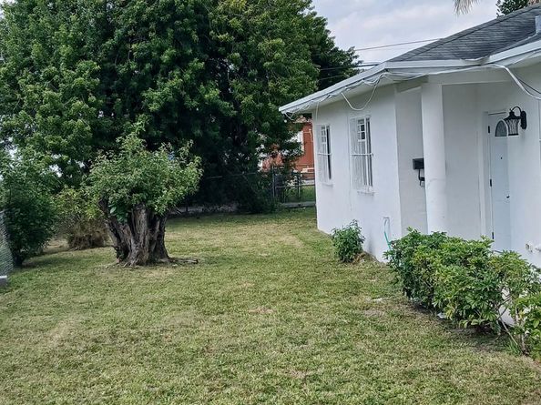 1371 NW 51st Ter, Miami FL 33142