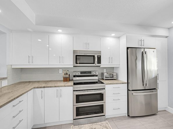 12870 Briarlake 201 Drive 201, Palm Beach Gardens FL 33418