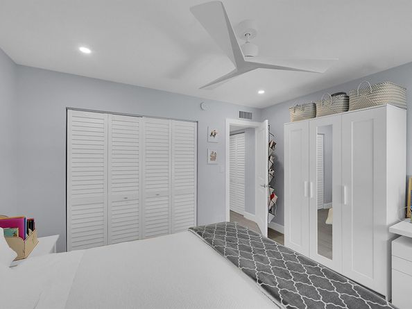 12870 Briarlake 201 Drive 201, Palm Beach Gardens FL 33418