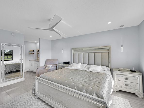 12870 Briarlake 201 Drive 201, Palm Beach Gardens FL 33418