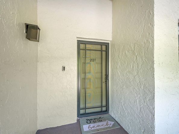 12870 Briarlake 201 Drive 201, Palm Beach Gardens FL 33418