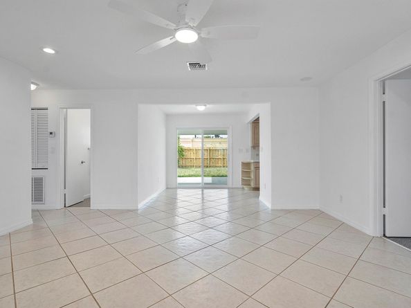 6711 Franklin Street, Hollywood FL 33024