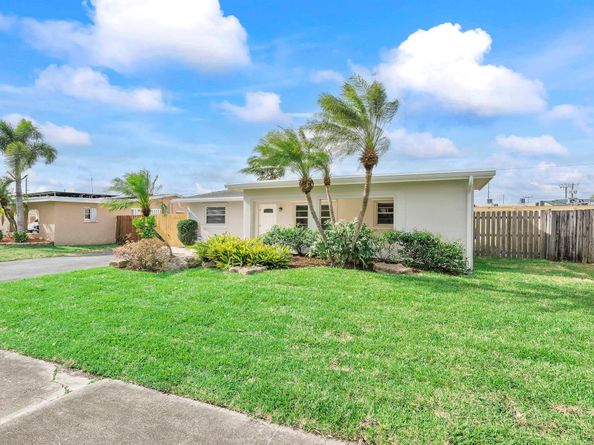 6711 Franklin Street, Hollywood FL 33024