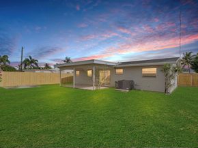 6711 Franklin Street, Hollywood FL 33024