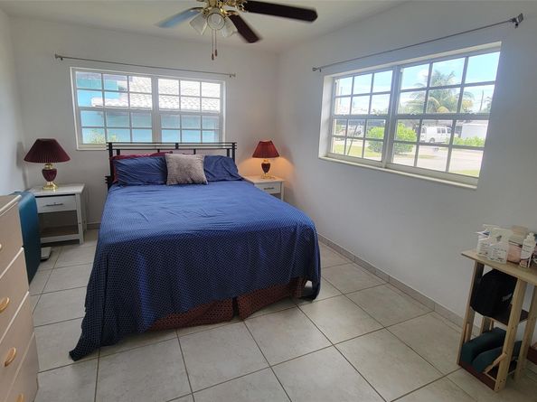 351 NE 43rd Ct, Oakland Park FL 33334