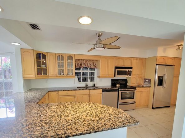 351 NE 43rd Ct, Oakland Park FL 33334