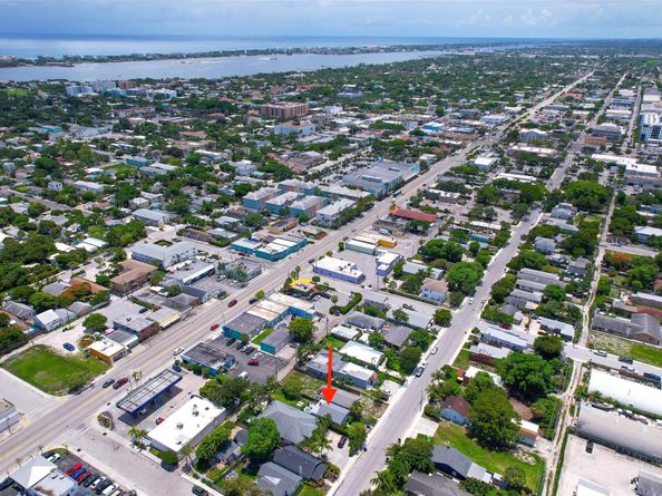 422 N H St, Lake Worth Beach FL 33460