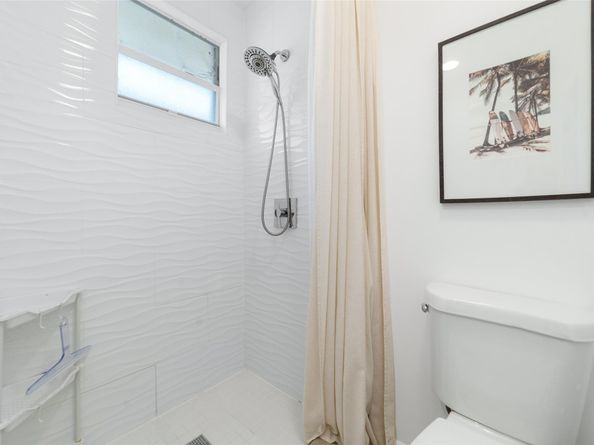 422 N H St, Lake Worth Beach FL 33460