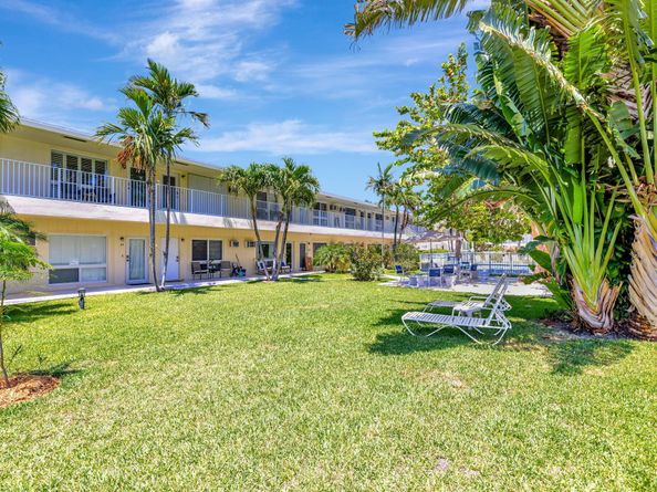 3201 SE 10th Street A8, Pompano Beach FL 33062