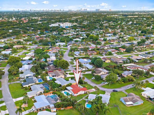 3931 Flag Drive, Palm Beach Gardens FL 33410