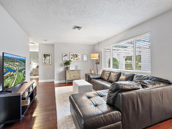3931 Flag Drive, Palm Beach Gardens FL 33410