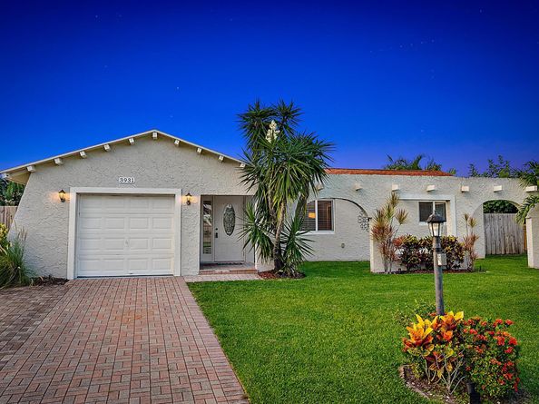 3931 Flag Drive, Palm Beach Gardens FL 33410