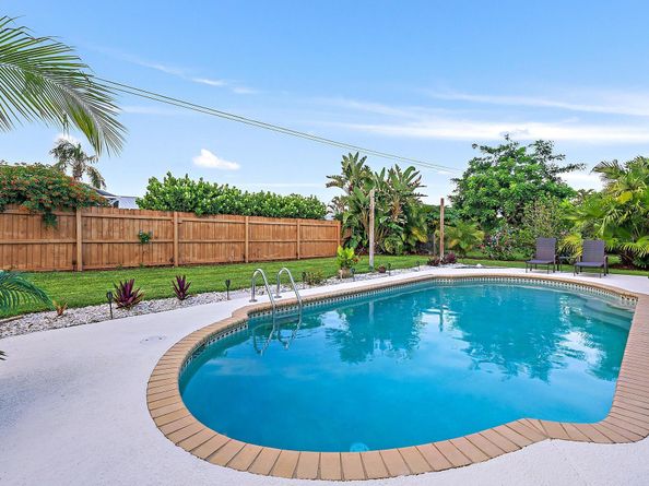 3931 Flag Drive, Palm Beach Gardens FL 33410