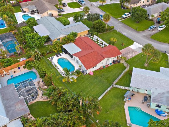 3931 Flag Drive, Palm Beach Gardens FL 33410
