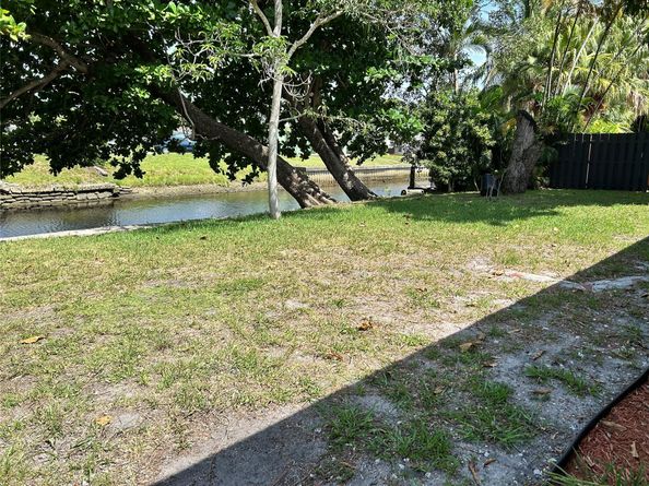 2000 SW 28th Ave, Fort Lauderdale FL 33312
