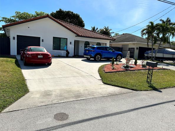 2000 SW 28th Ave, Fort Lauderdale FL 33312