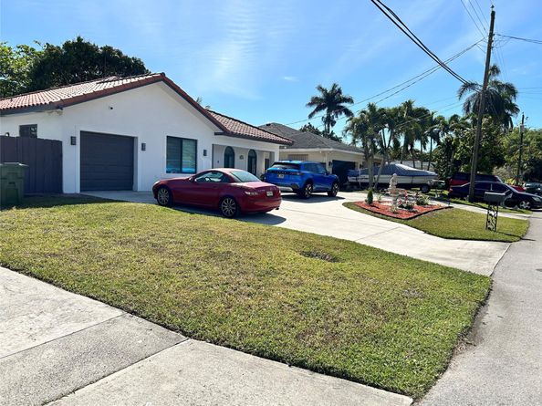 2000 SW 28th Ave, Fort Lauderdale FL 33312