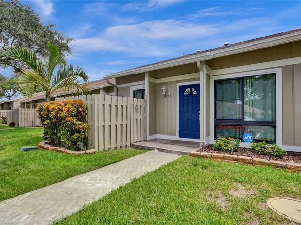 11103 NW 37th St, Sunrise FL 33351