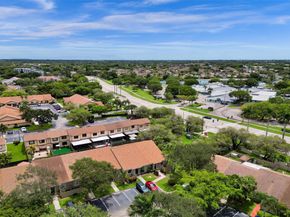 11103 NW 37th St, Sunrise FL 33351