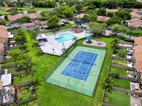 11103 NW 37th St, Sunrise FL 33351