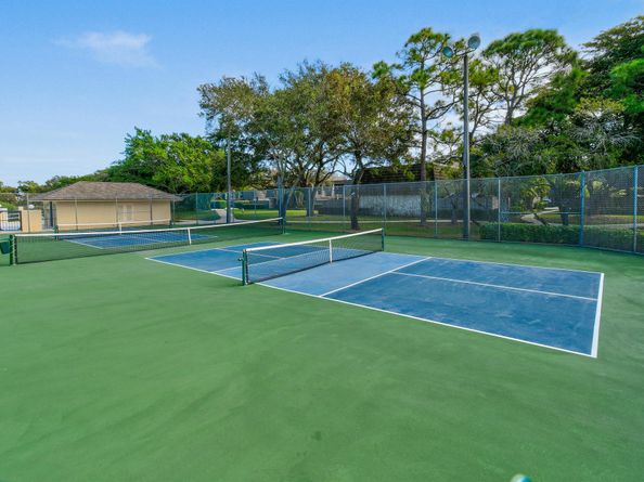 630 6th Terrace, Palm Beach Gardens FL 33418