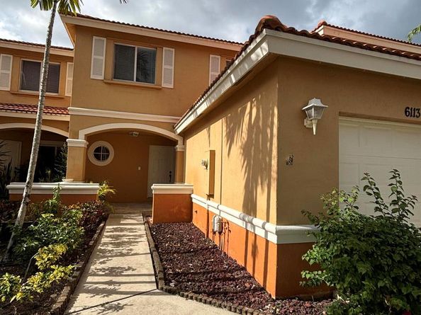 6113 Whalton Street, West Palm Beach FL 33411