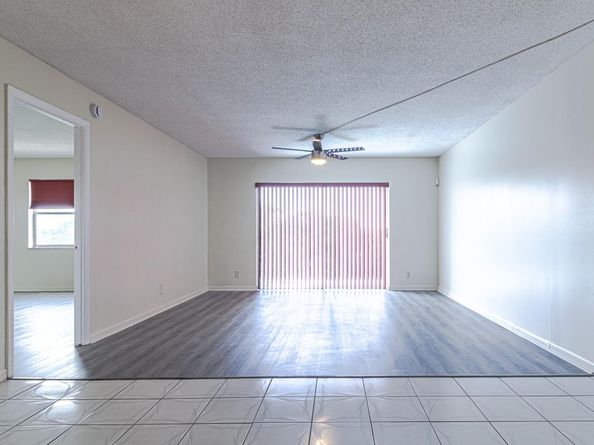 3280 Spanish Moss Ter 307, Lauderhill FL 33319