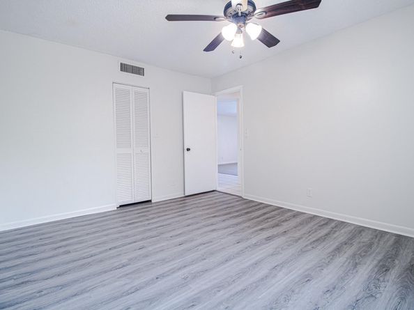 3280 Spanish Moss Ter 307, Lauderhill FL 33319