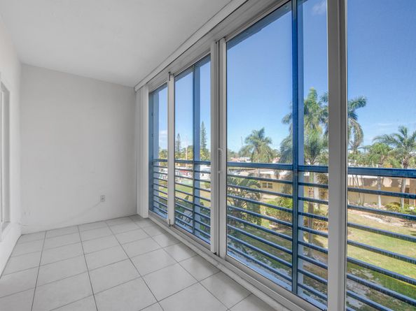 2731 NE 14th St Causeway 314, Pompano Beach FL 33062