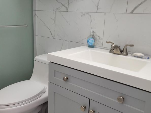 800 SW 11th Ave 17, Hallandale Beach FL 33009