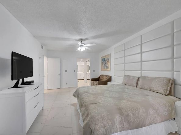 7844 La Mirada Drive, Boca Raton FL 33433