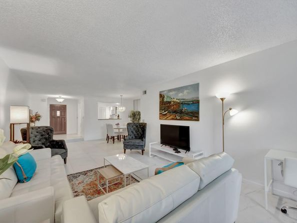7844 La Mirada Drive, Boca Raton FL 33433